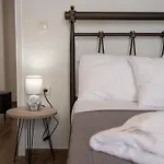 Erato 2 Cosy By Homesh Апартаменты