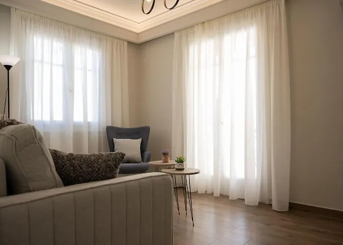 Erato 2 Cosy By Homesh Lägenhet