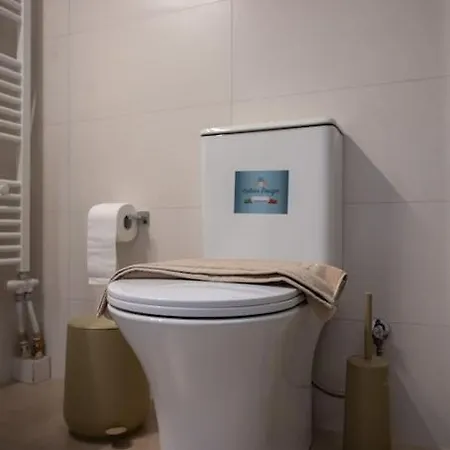 Erato 2 Cosy By Homesh