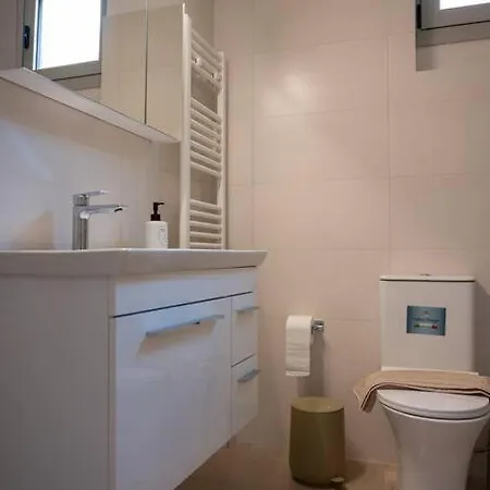 Erato 2 Cosy By Homesh 纳夫普利翁