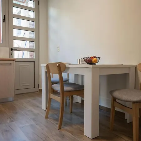 Erato 2 Cosy By Homesh 公寓