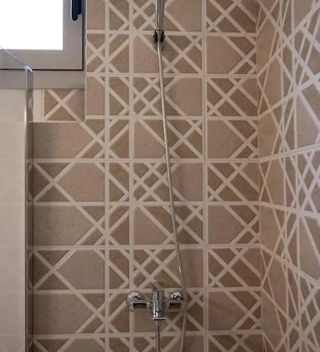 Erato 2 Cosy By Homesh *