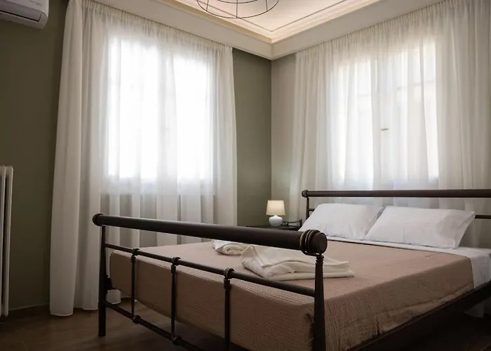 Erato 2 Cosy By Homesh *